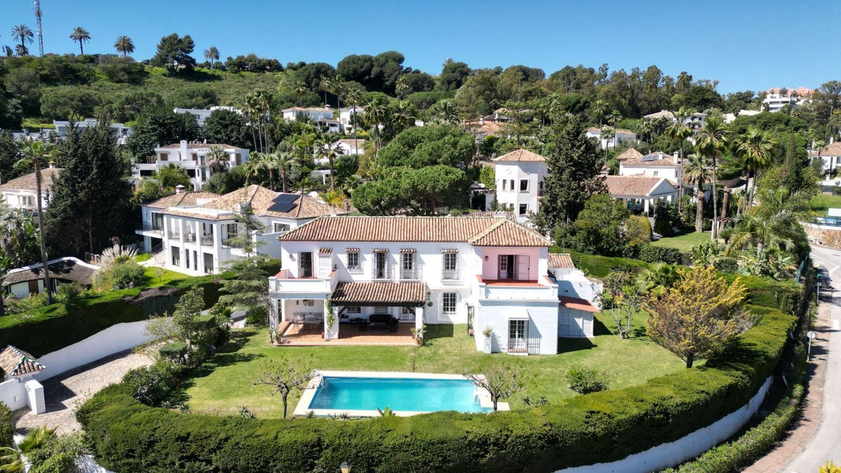 Huis te koop in Las Brisas | 6 slaapkamers H4993696