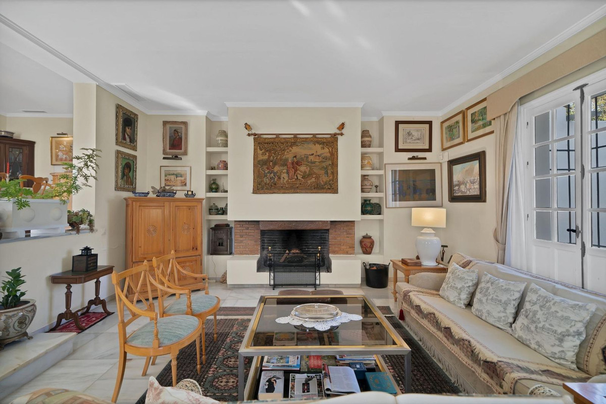 Huis te koop in Las Brisas | 6 slaapkamers H4993696