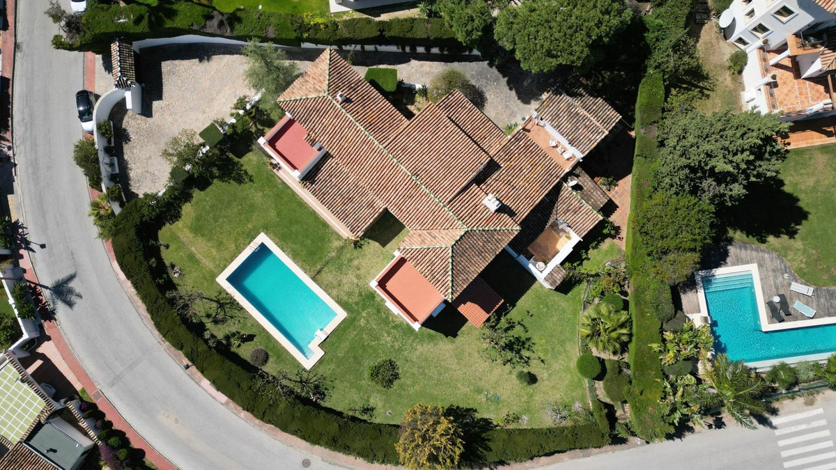 Huis te koop in Las Brisas | 6 slaapkamers H4993696