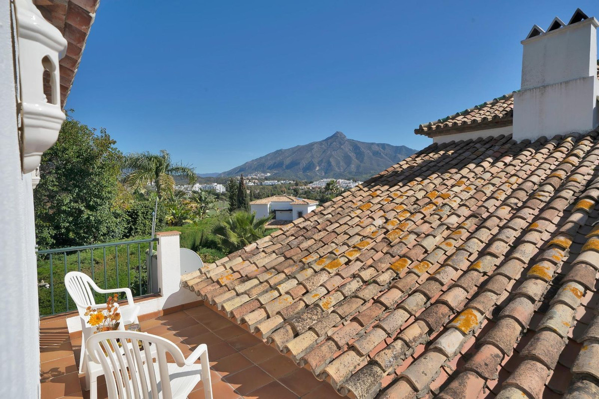 Huis te koop in Las Brisas | 6 slaapkamers H4993696