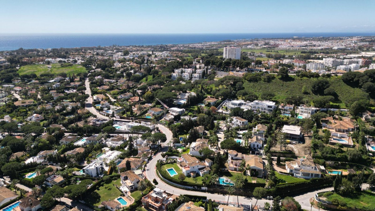 Huis te koop in Las Brisas | 6 slaapkamers H4993696