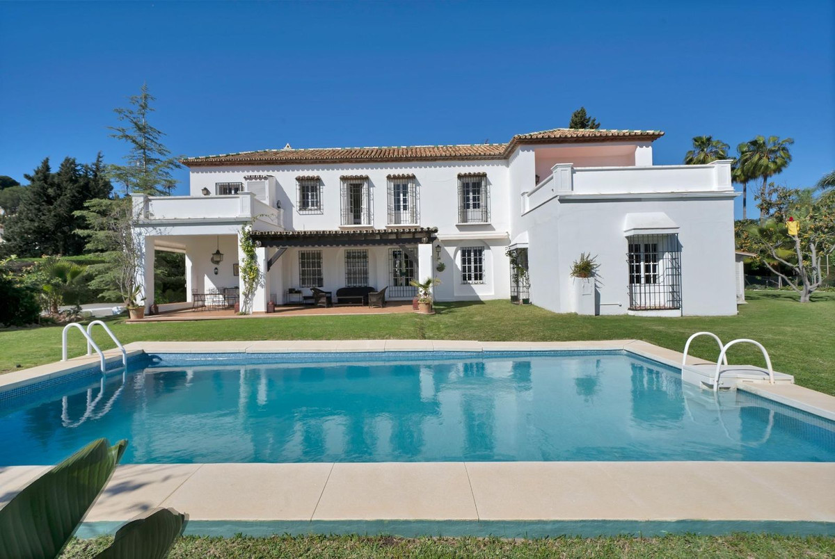 Huis te koop in Las Brisas | 6 slaapkamers H4993696
