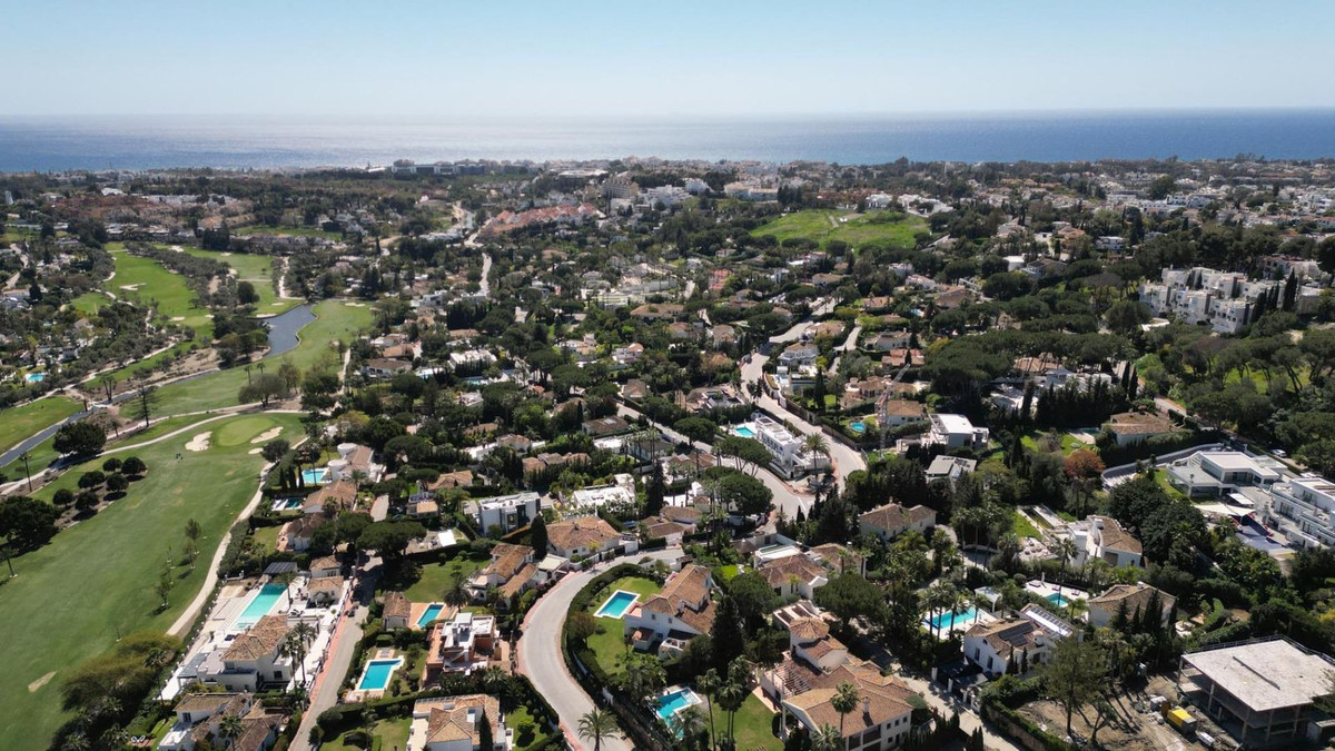 Huis te koop in Las Brisas | 6 slaapkamers H4993696