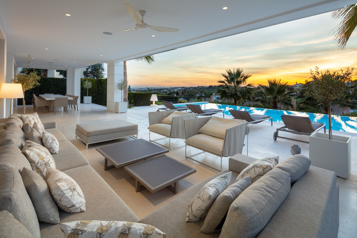Huis te koop in Nueva Andalucía | 7 slaapkamers H5012347