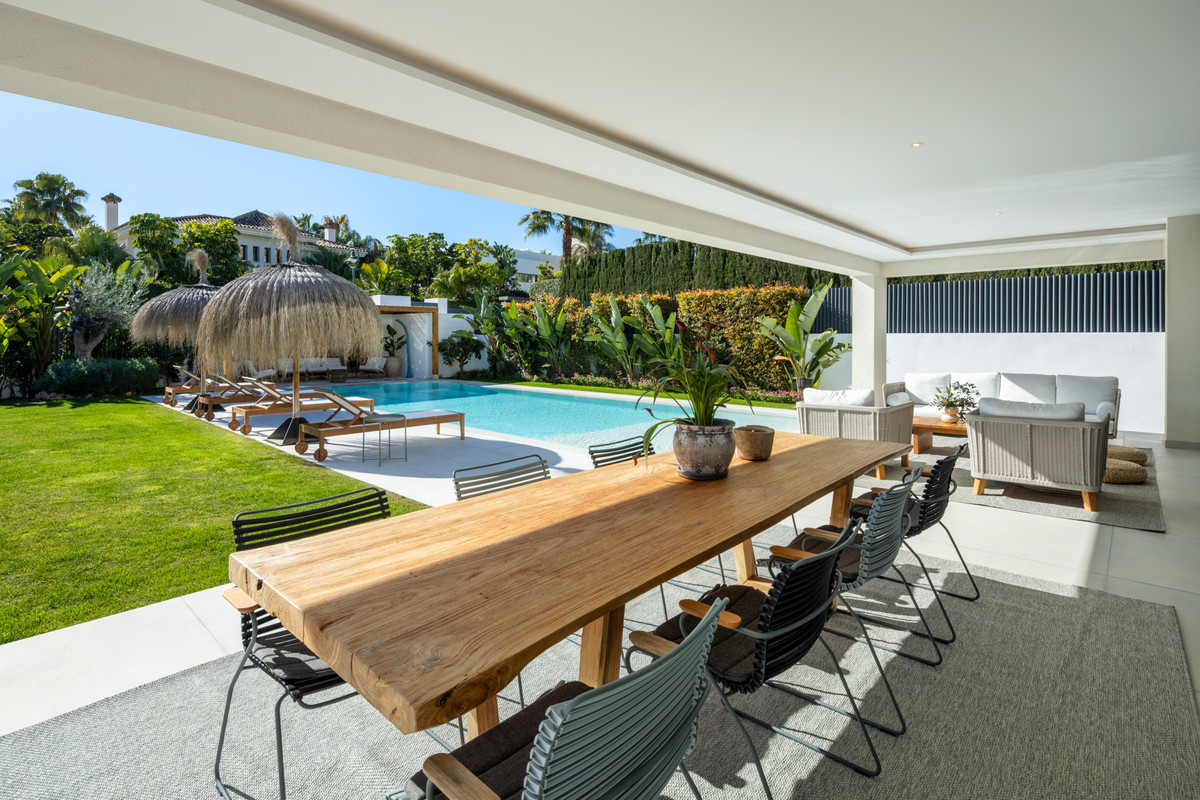 Huis te koop in Nueva Andalucía | 5 slaapkamers H5016547