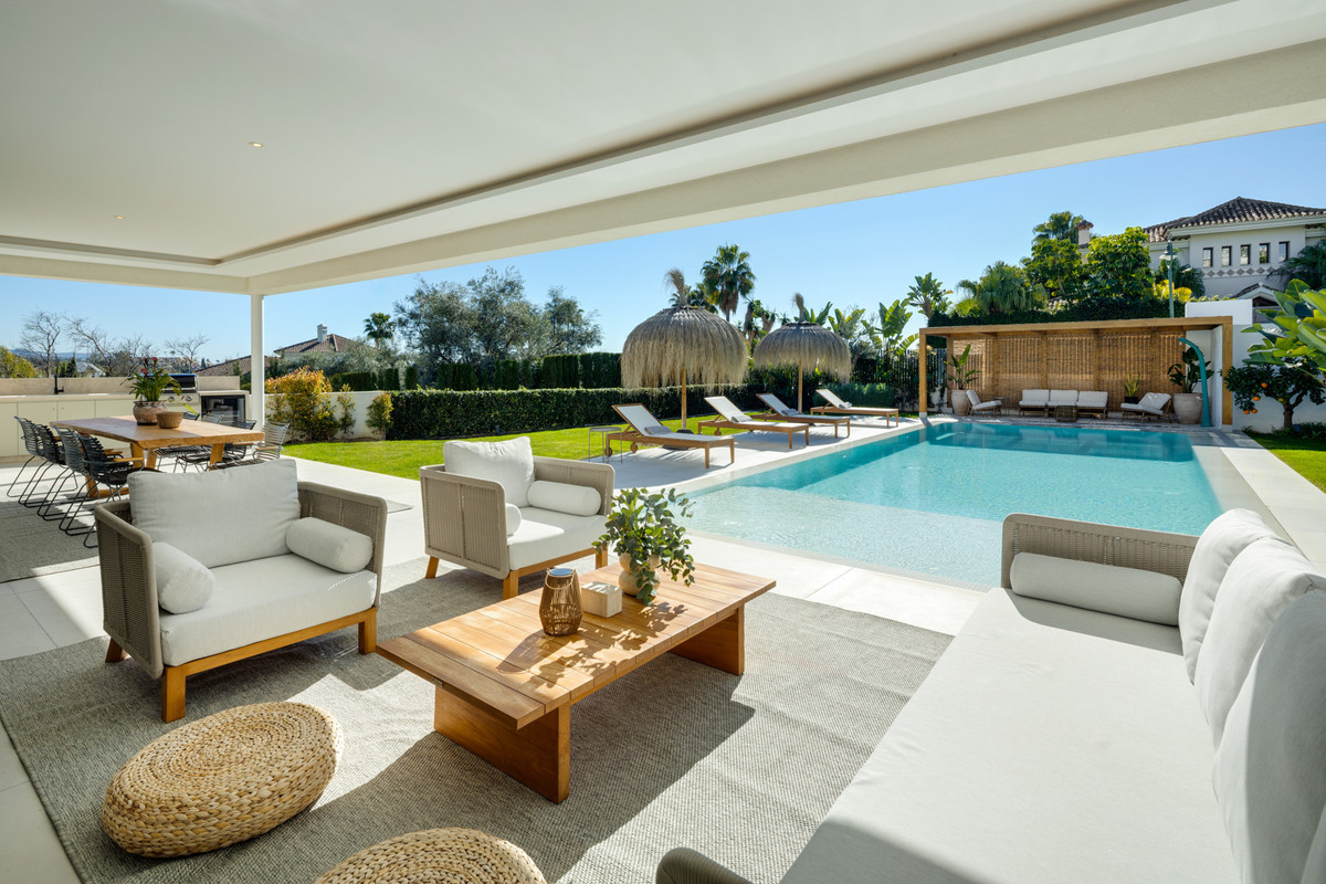Huis te koop in Nueva Andalucía | 5 slaapkamers H5016547