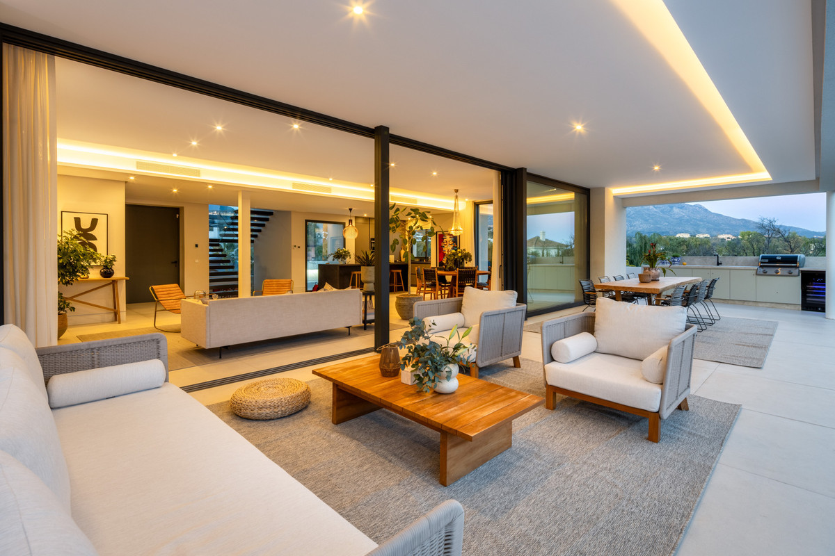 Huis te koop in Nueva Andalucía | 5 slaapkamers H5016547