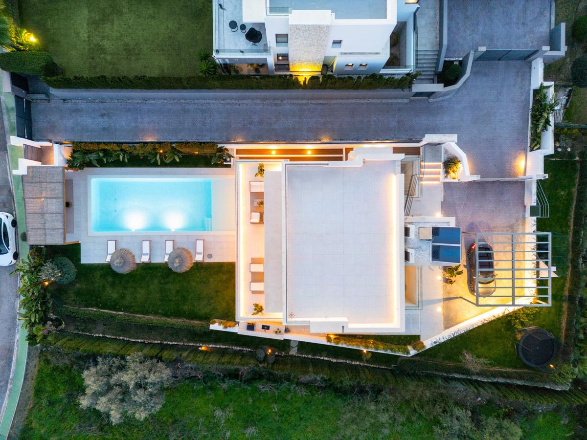 Huis te koop in Nueva Andalucía | 5 slaapkamers H5016547