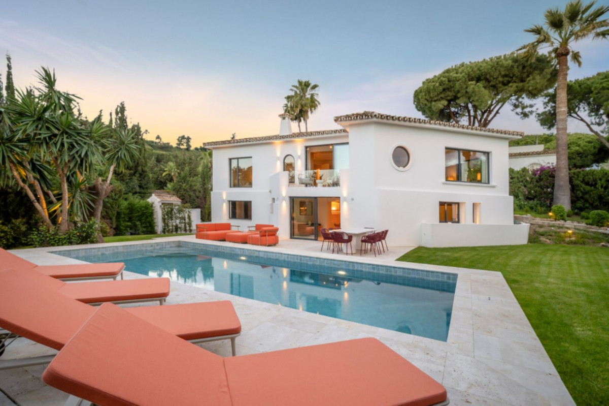 Vrijstaande Villa in Nueva Andalucía-3