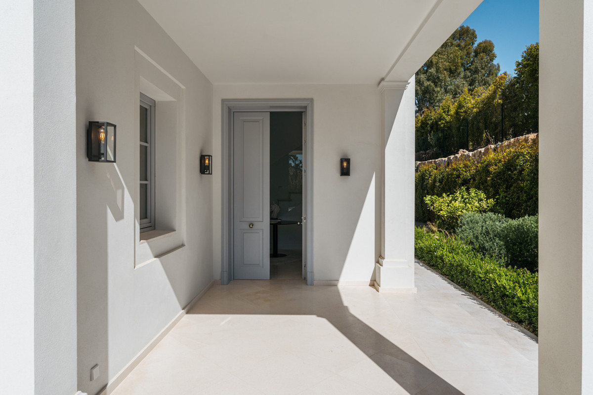 Huis te koop in Nueva Andalucía | 4 slaapkamers H5023585