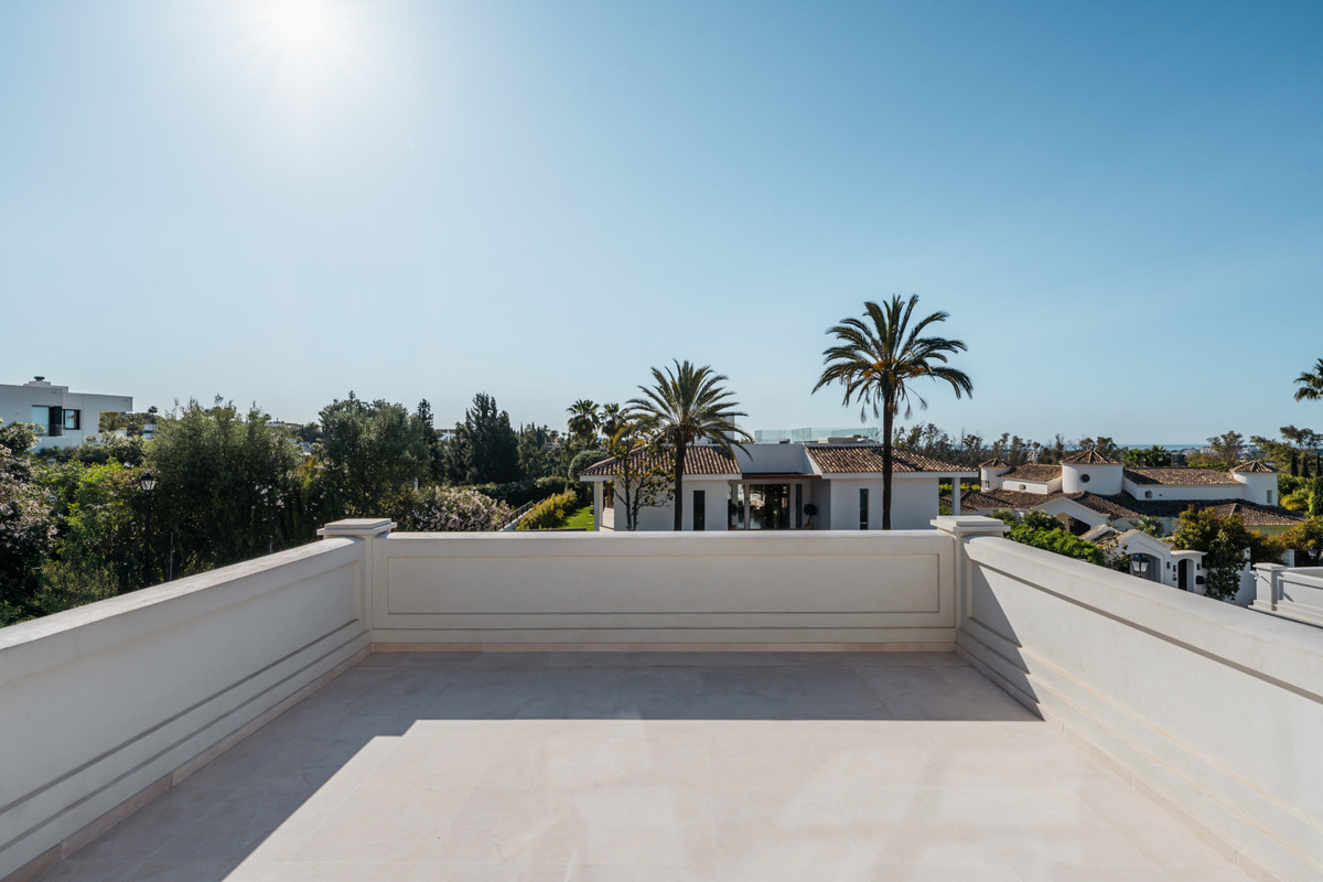 Huis te koop in Nueva Andalucía | 4 slaapkamers H5023585