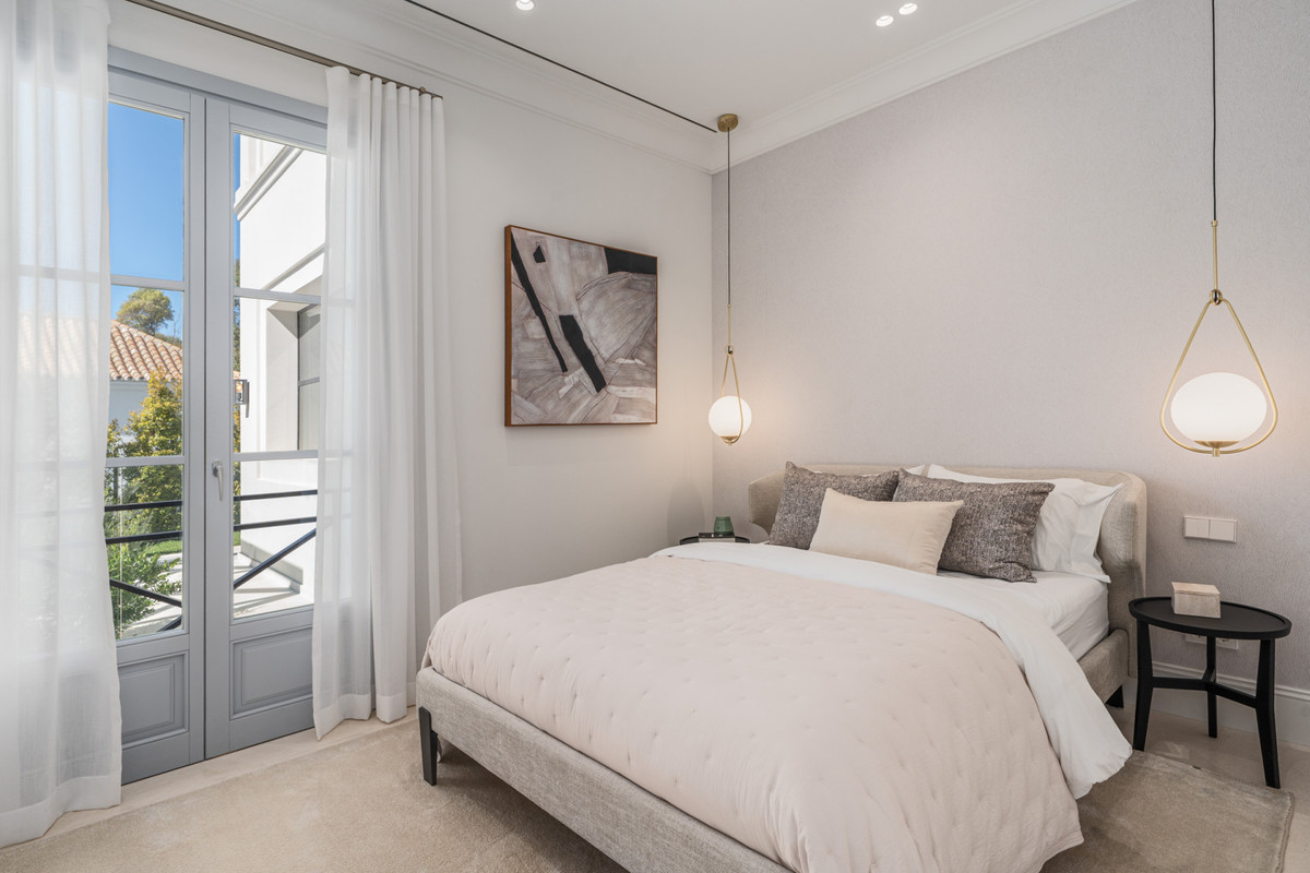 Huis te koop in Nueva Andalucía | 4 slaapkamers H5023585