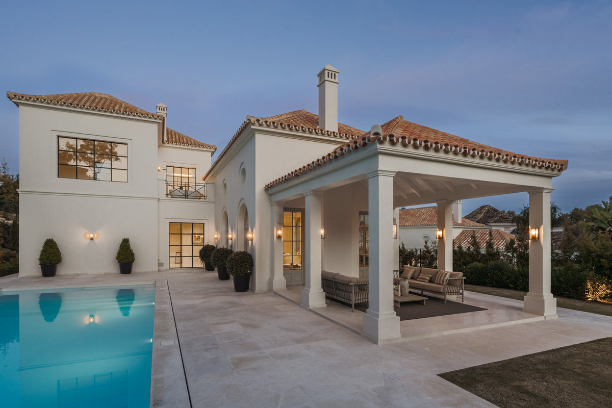 Huis te koop in Nueva Andalucía | 4 slaapkamers H5023585