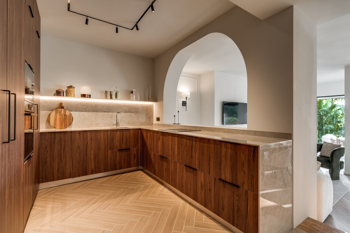 Huis te koop in Nueva Andalucía | 4 slaapkamers H5025991