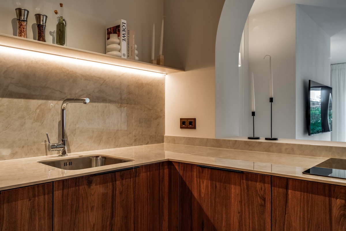 Huis te koop in Nueva Andalucía | 4 slaapkamers H5025991