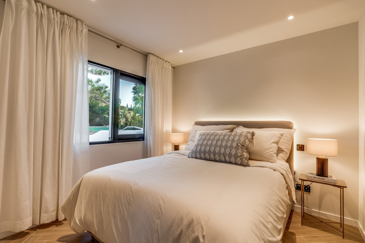 Huis te koop in Nueva Andalucía | 4 slaapkamers H5025991