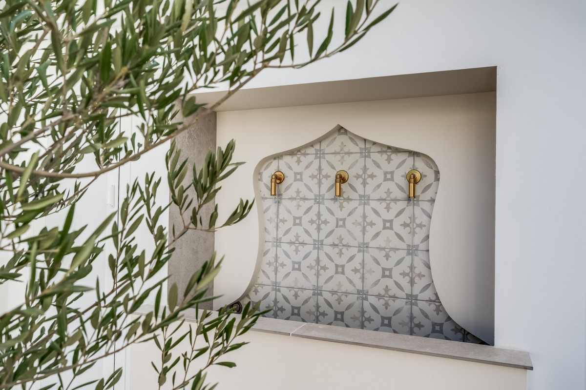 Huis te koop in Nueva Andalucía | 4 slaapkamers H5025991