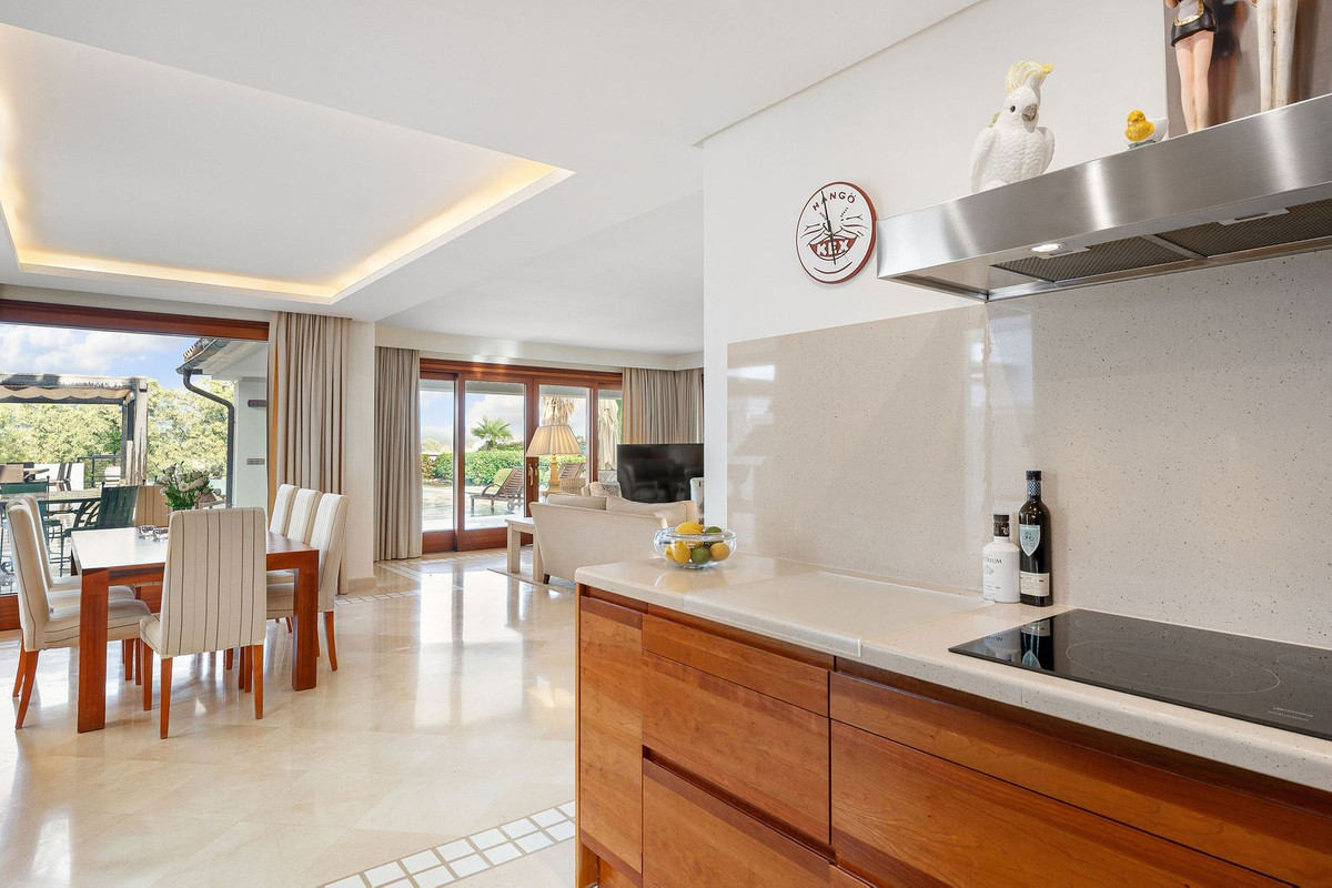 Huis te koop in Nueva Andalucía | 3 slaapkamers H5026135