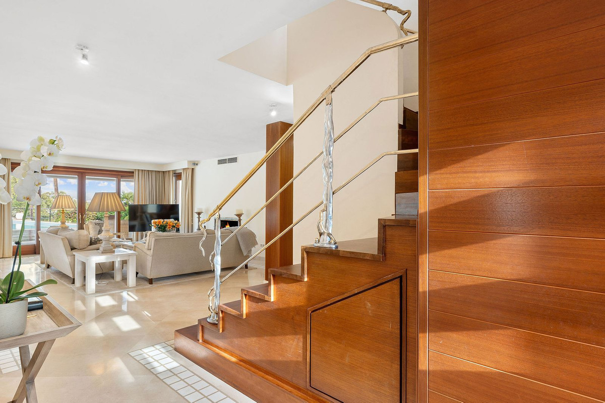 Huis te koop in Nueva Andalucía | 3 slaapkamers H5026135