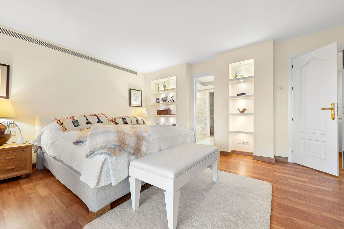 Huis te koop in Nueva Andalucía | 3 slaapkamers H5026135