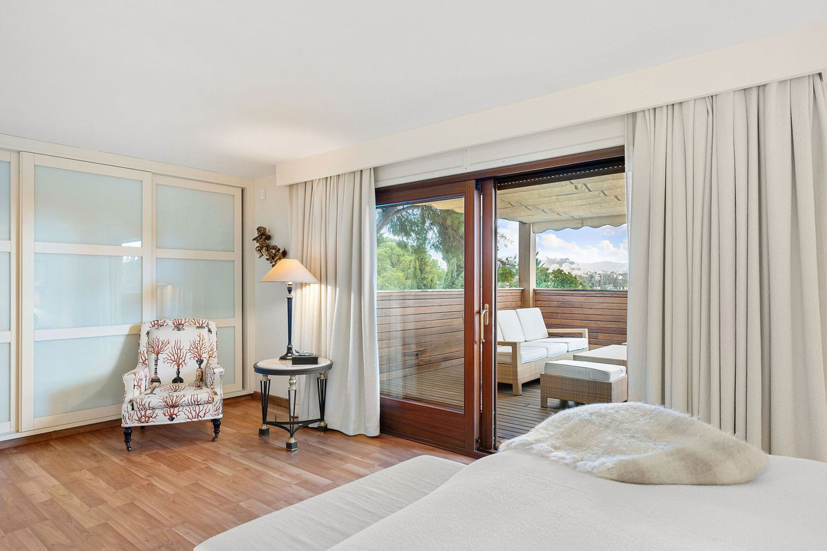 Huis te koop in Nueva Andalucía | 3 slaapkamers H5026135