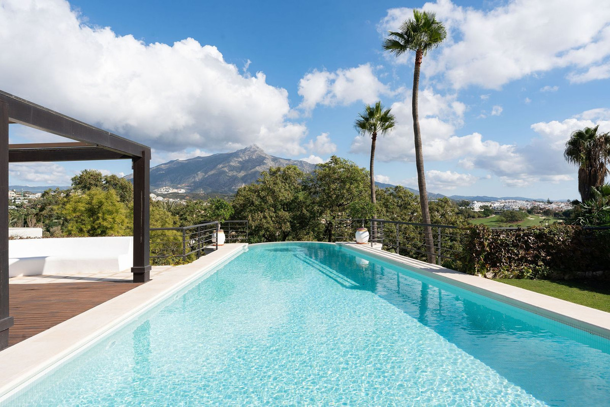 Huis te koop in Nueva Andalucía | 3 slaapkamers H5026135