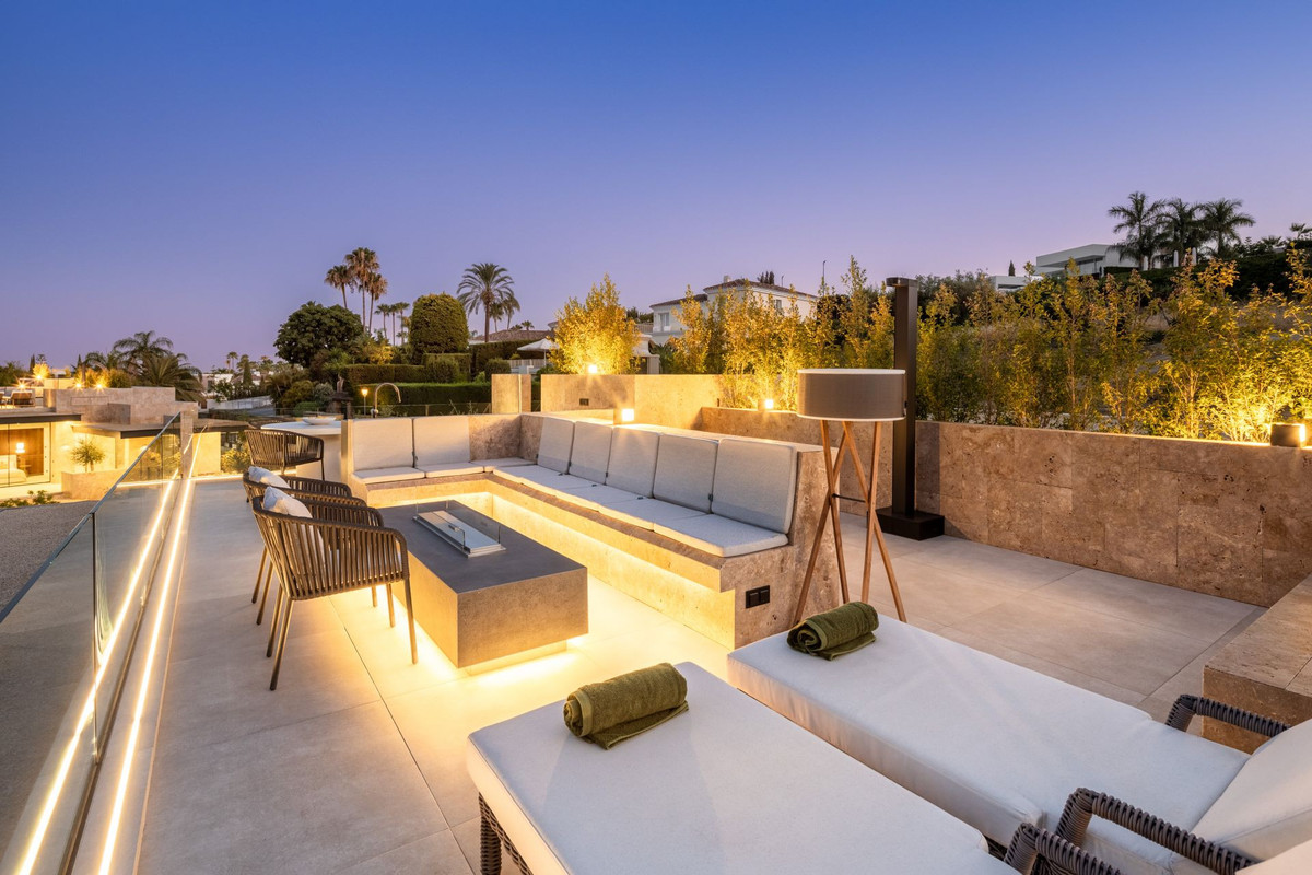 Huis te koop in Nueva Andalucía | 6 slaapkamers H5026396