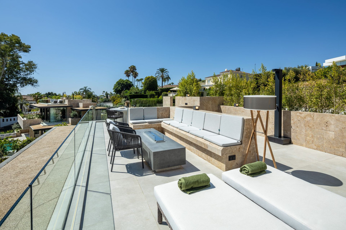 Huis te koop in Nueva Andalucía | 6 slaapkamers H5026396