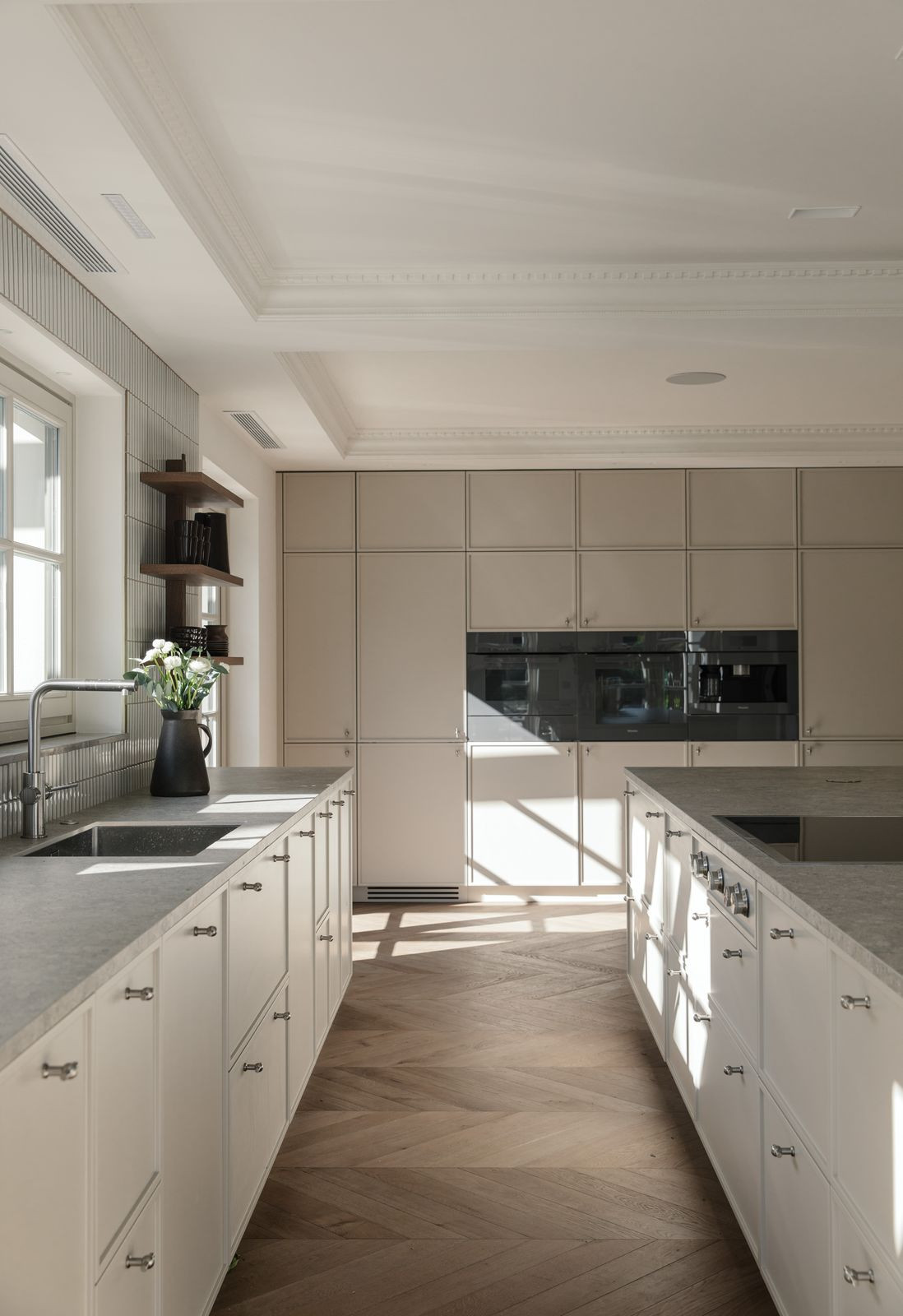 Property main view 63