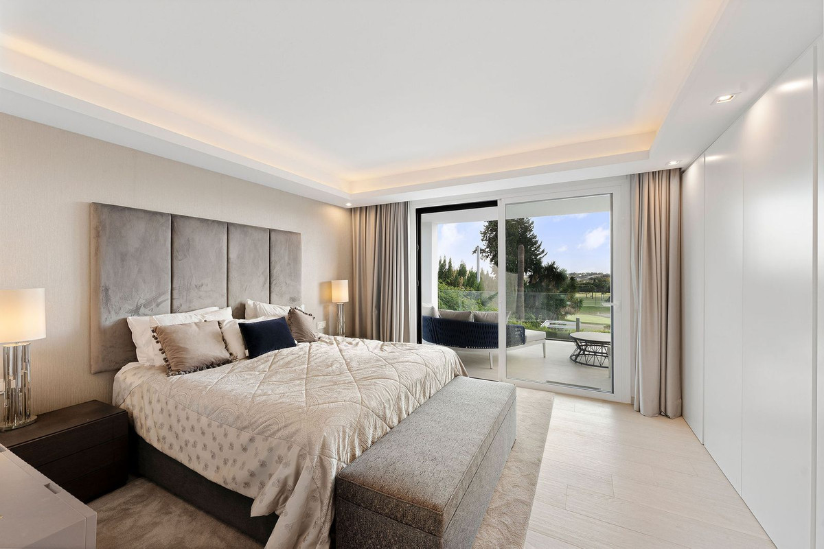 Vrijstaande Villa in Nueva Andalucía-18