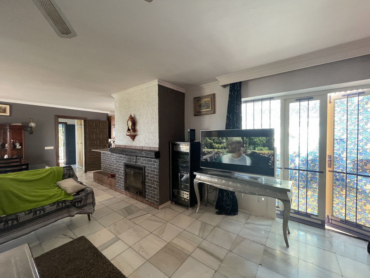 Semi-Vrijstaande Villa in Nueva Andalucía-13