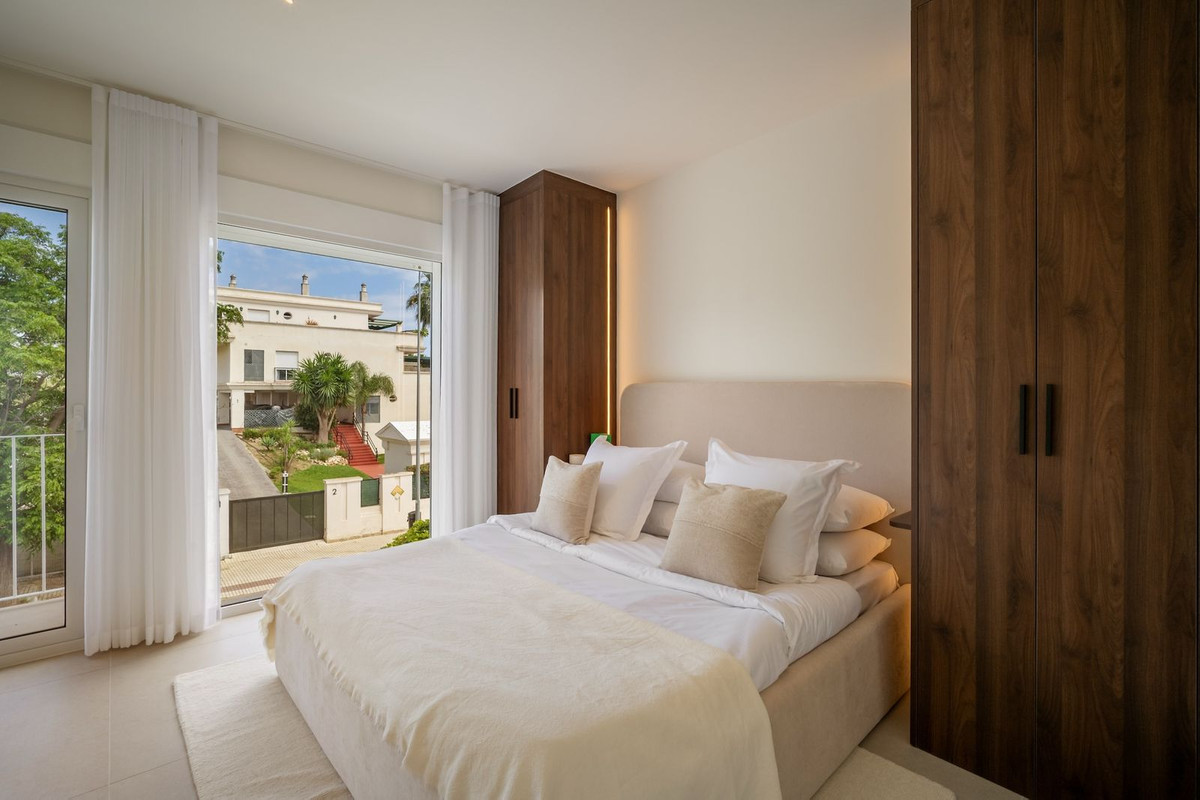 Semi-Vrijstaande Villa in Nueva Andalucía-19