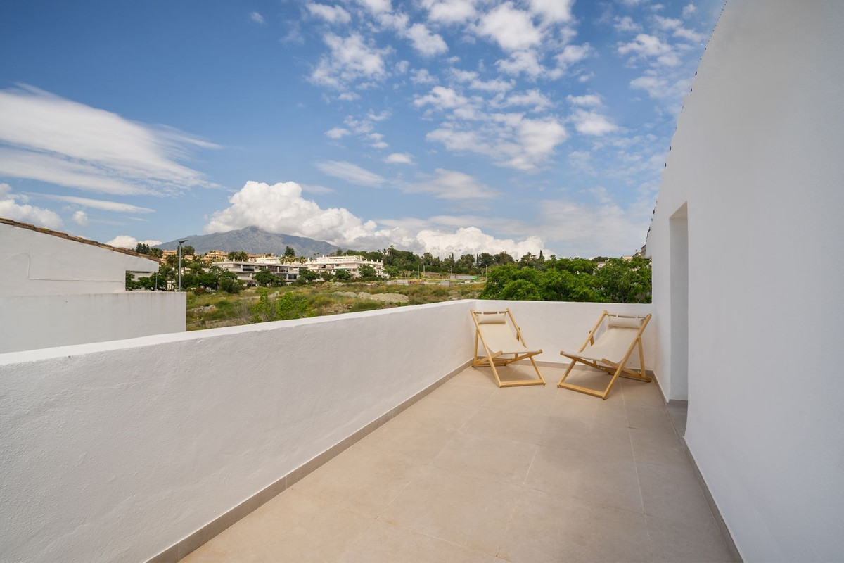 Semi-Vrijstaande Villa in Nueva Andalucía-21