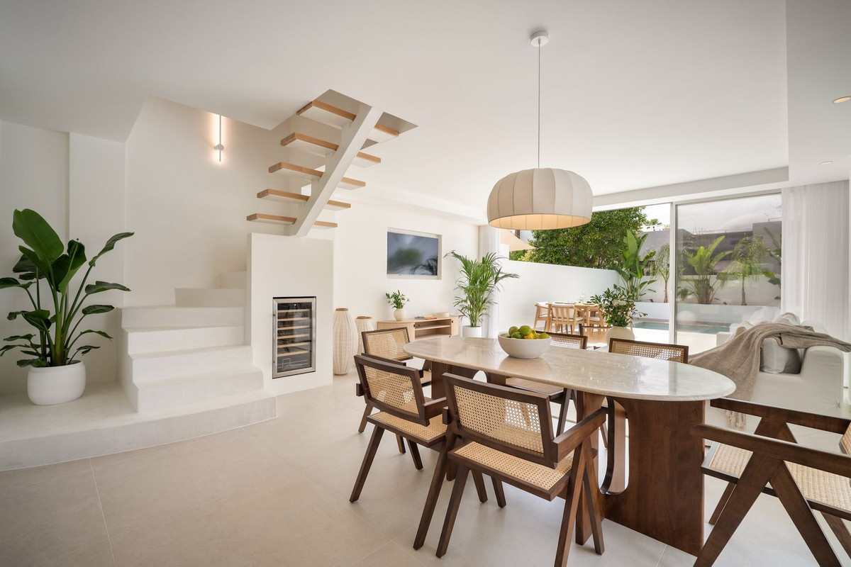 Semi-Vrijstaande Villa in Nueva Andalucía-8