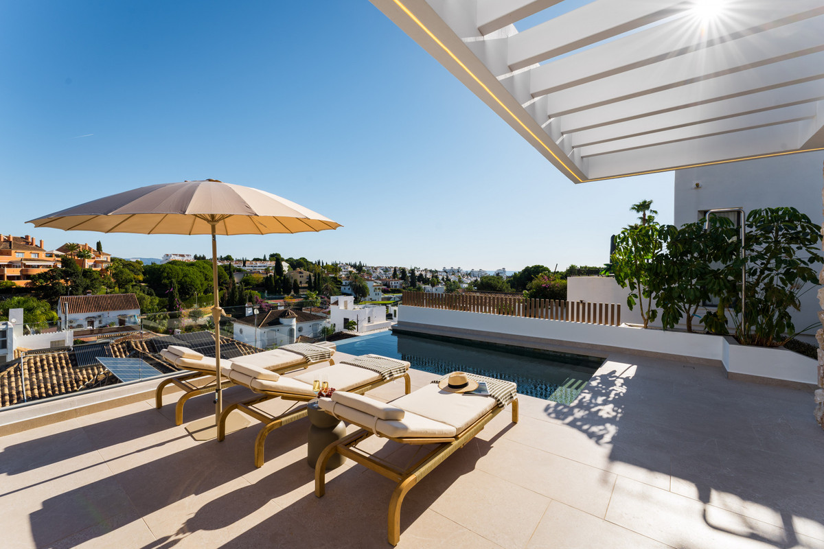 Huis te koop in Nueva Andalucía | 5 slaapkamers H5042401