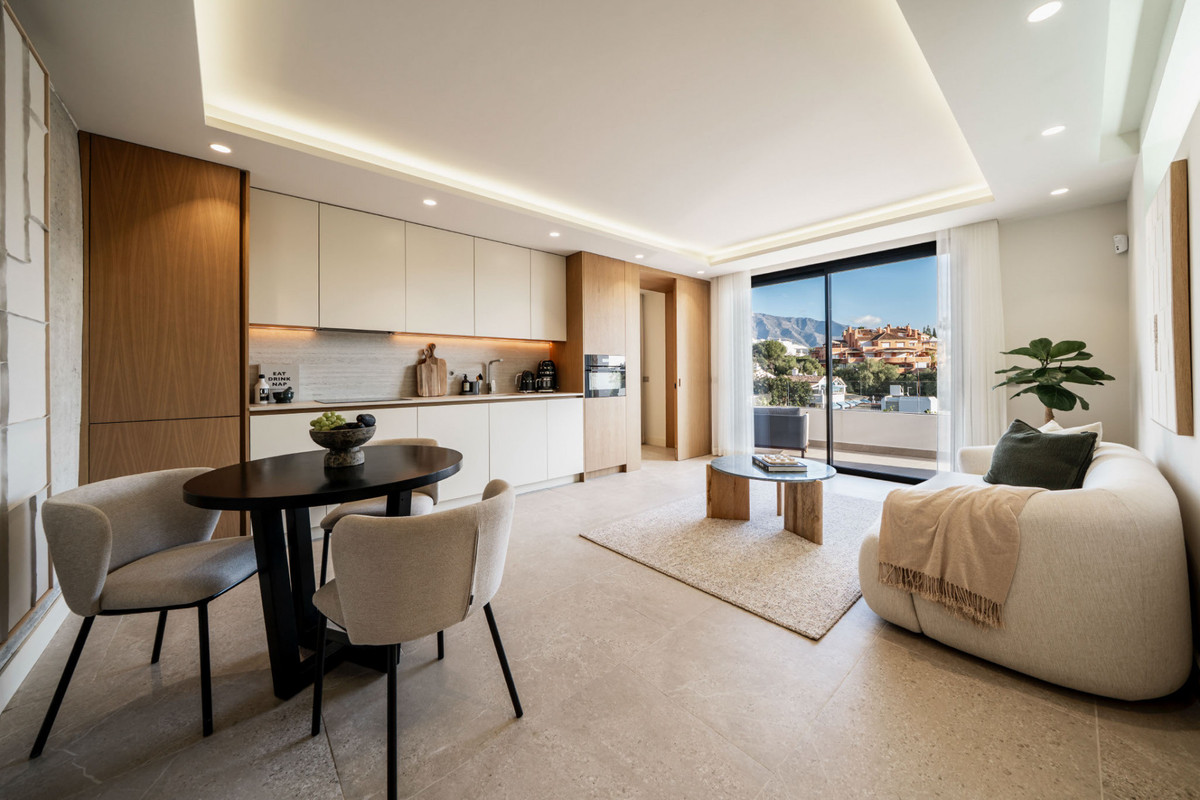 Huis te koop in Nueva Andalucía | 5 slaapkamers H5042401