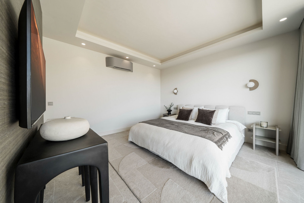 Huis te koop in Nueva Andalucía | 5 slaapkamers H5042401