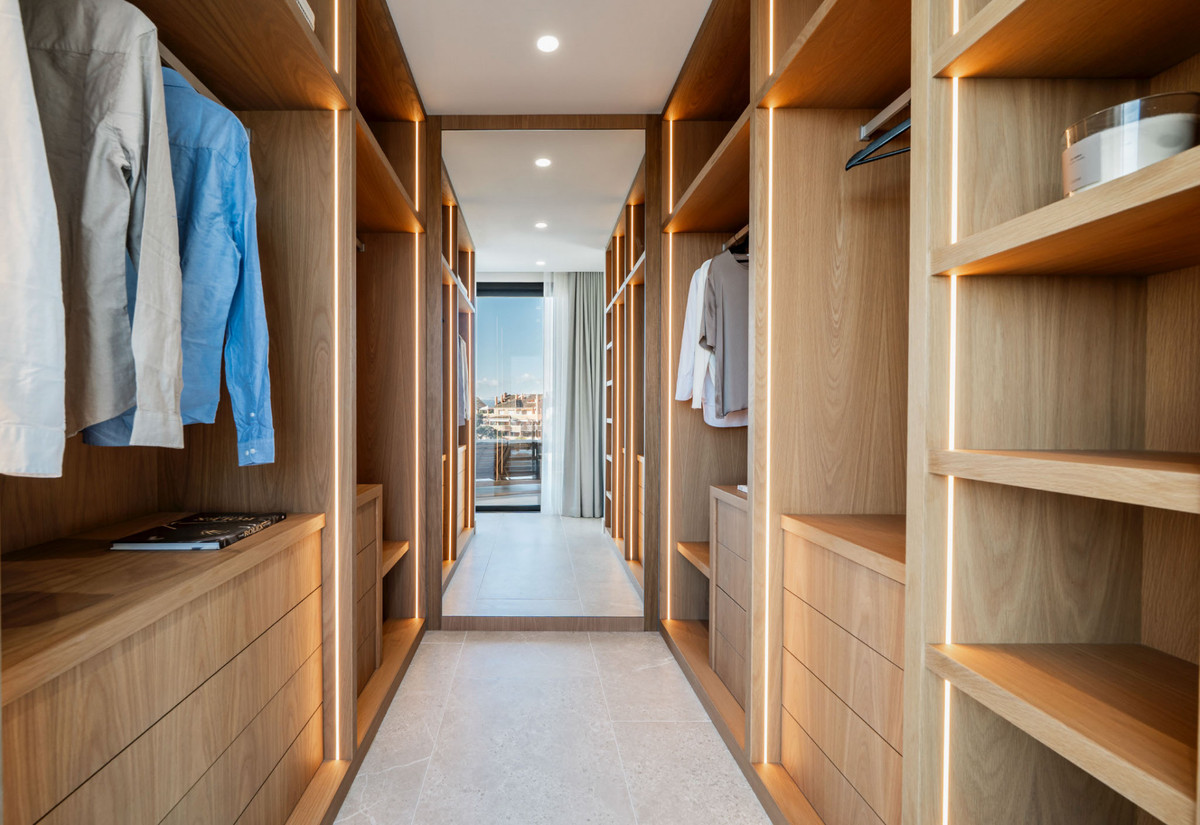 Huis te koop in Nueva Andalucía | 5 slaapkamers H5042401