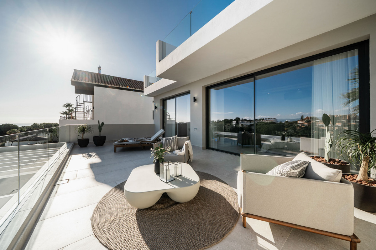 Huis te koop in Nueva Andalucía | 5 slaapkamers H5042401