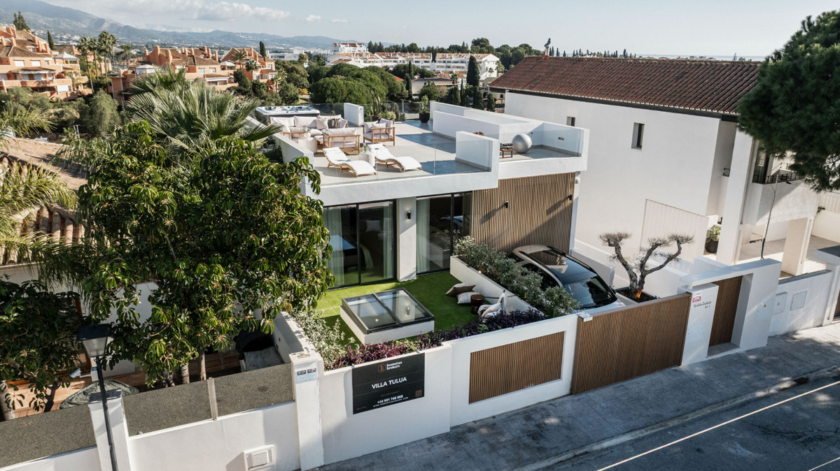 Huis te koop in Nueva Andalucía | 5 slaapkamers H5042401