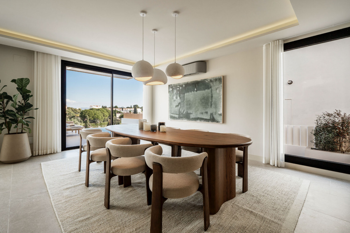 Huis te koop in Nueva Andalucía | 5 slaapkamers H5042401