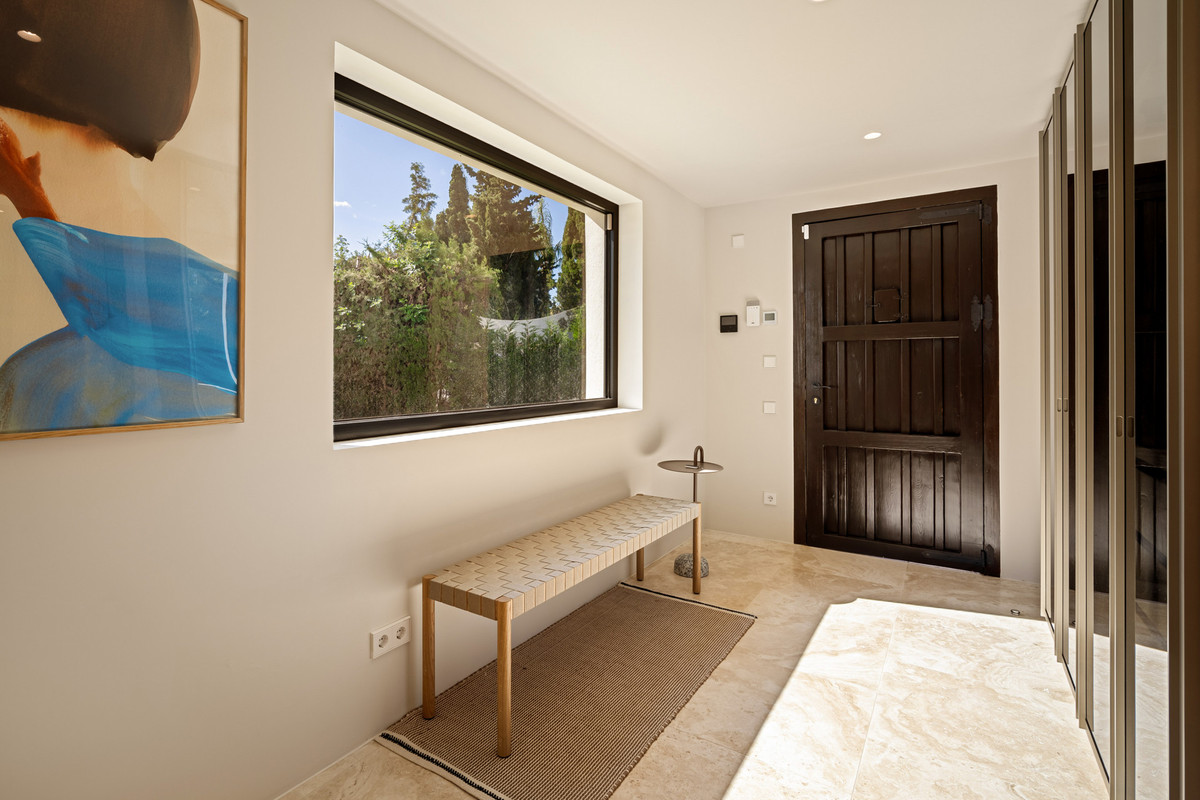 Huis te koop in Nueva Andalucía | 4 slaapkamers H5047858