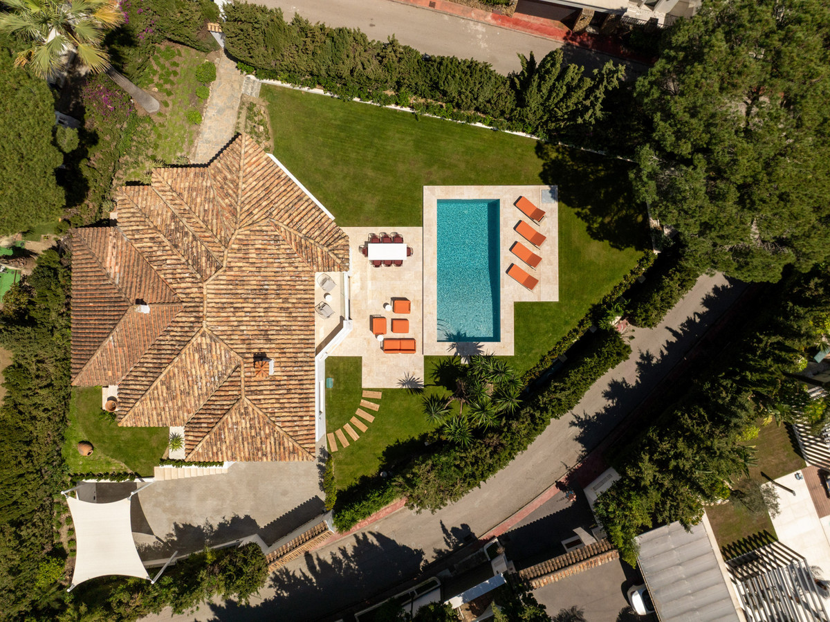 Huis te koop in Nueva Andalucía | 4 slaapkamers H5047858