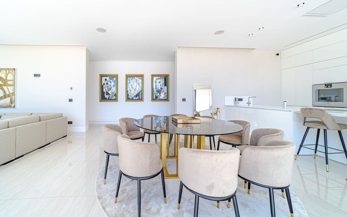 Huis te koop in Nueva Andalucía | 5 slaapkamers H5055901