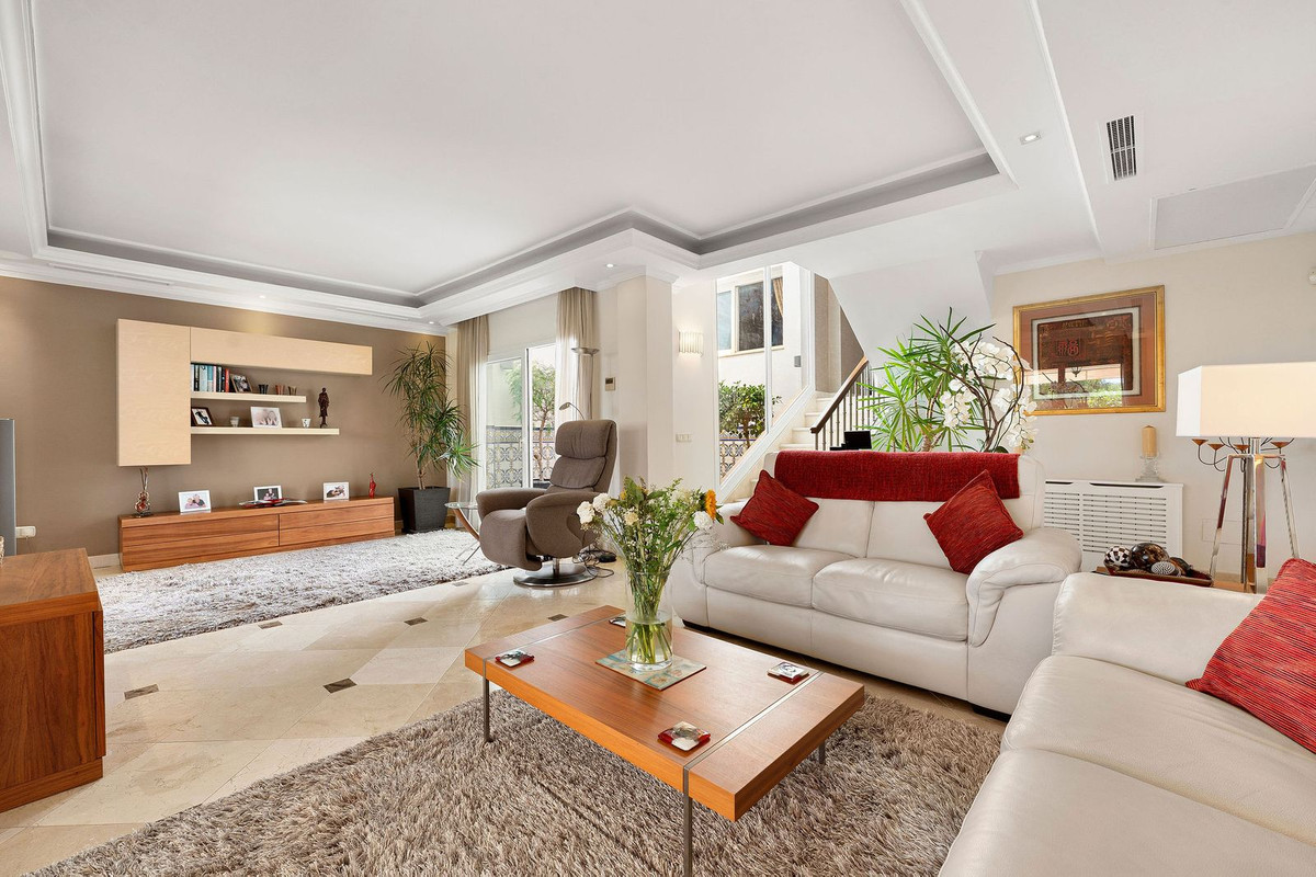 Huis te koop in Nueva Andalucía | 3 slaapkamers H5056648
