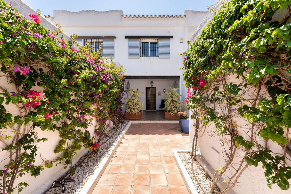 Huis te koop in Nueva Andalucía | 3 slaapkamers H5056648
