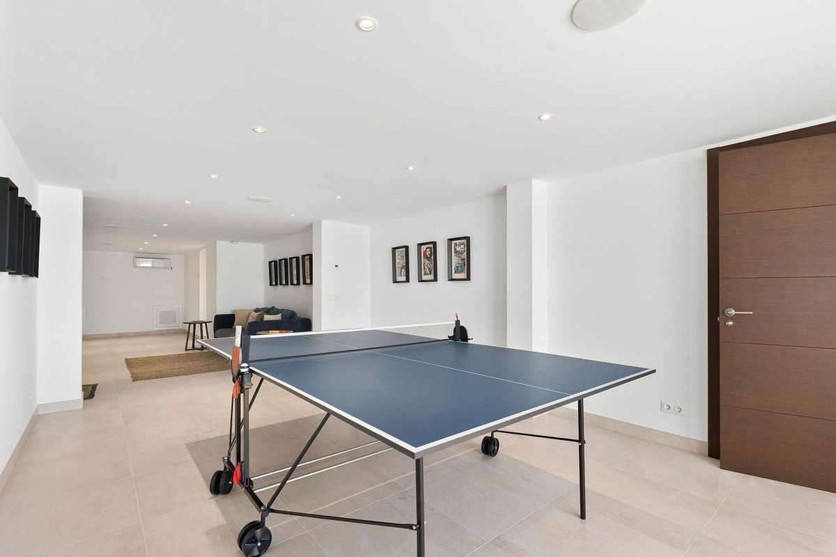 Huis te koop in Nueva Andalucía | 4 slaapkamers H5058385