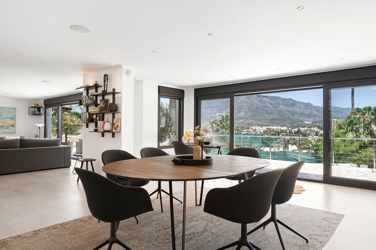 Huis te koop in Nueva Andalucía | 4 slaapkamers H5058385