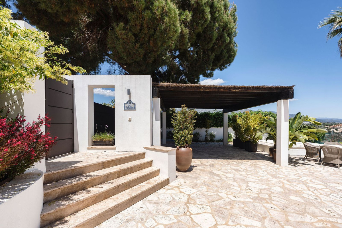 Huis te koop in Nueva Andalucía | 4 slaapkamers H5058385