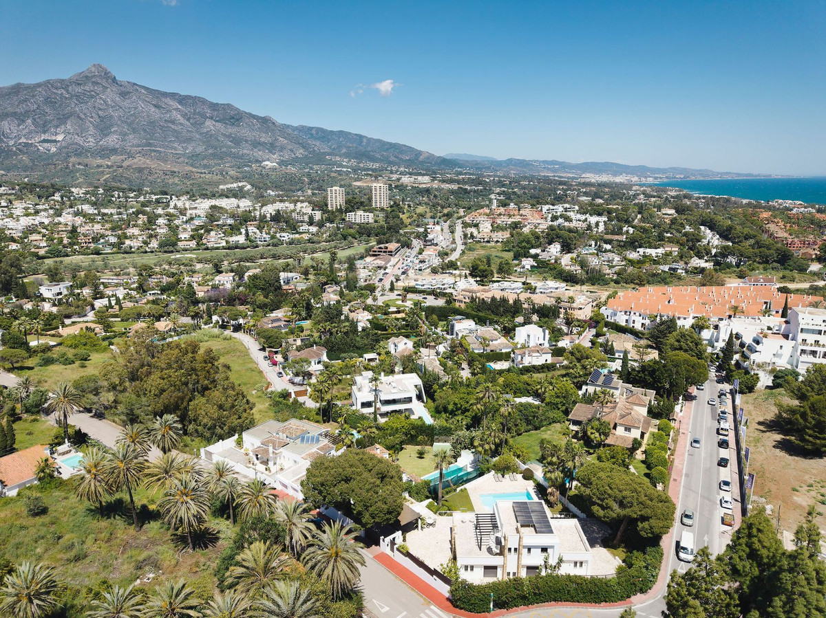 Huis te koop in Nueva Andalucía | 4 slaapkamers H5058385
